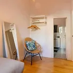 Cozy y Central Apartment